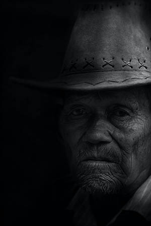 Old Man Cowbay Hat Portrait Wallpaper