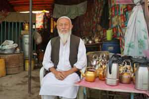 Old Vendor Kabul Market Wallpaper