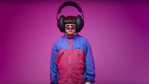 Oliver Tree Oversized Headphones Wallpaper