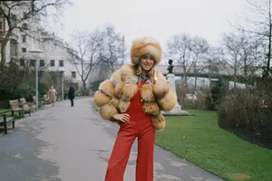 Olivia Newton John, The Iconic Singer-songwriter Wallpaper