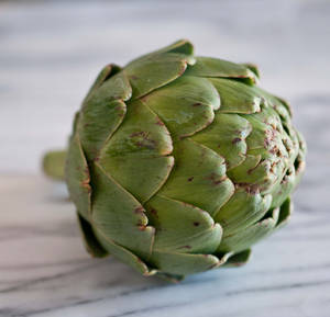 One Whole Green Artichoke Vegetable Wallpaper