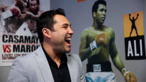 Oscar De La Hoya Laughing Loud Wallpaper