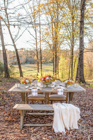 Outdoor Table For Fall Thanksgiving Wallpaper