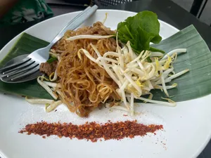 Pad Thai 2560x1440 Food Wallpaper