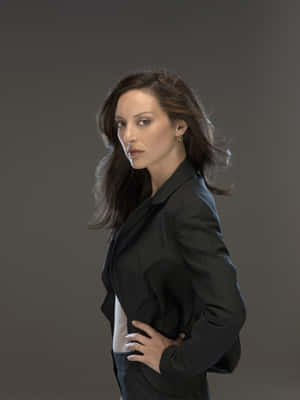 Paget Brewster Posing For A Portrait Wallpaper