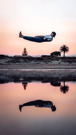 Parkour Above The Water Wallpaper