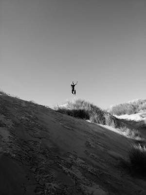 Parkour At Desert Wallpaper