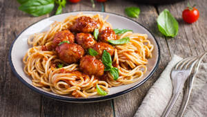 Pasta With Meatballs Wallpaper