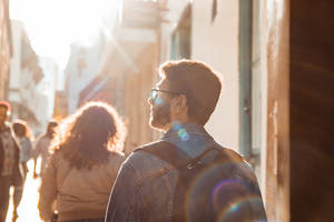 People On Tunisia's Downtown Wallpaper