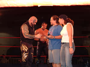 Perry Saturn Meeting Fans Ring Side Wallpaper