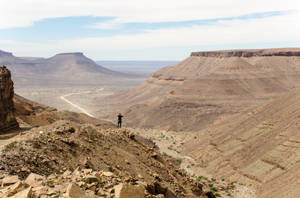 Person Standing In Mauritania Wallpaper