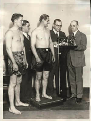 Pete Latzo's Weigh-in Wallpaper