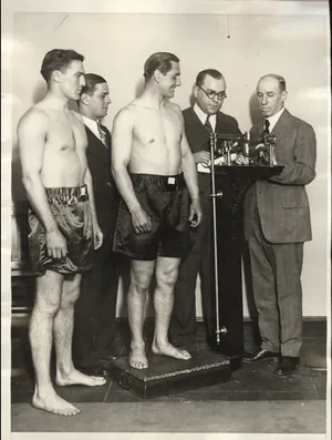 Pete Latzo's Weigh-in Wallpaper