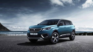 Peugeot 5008 Model Wallpaper