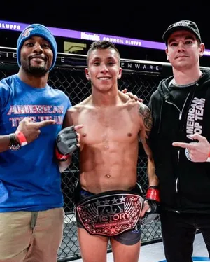 Photo Opportunity With Jeff Molina Wallpaper