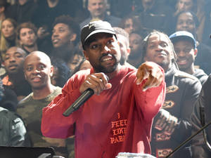 Pointing Kanye West Saint Pablo Wallpaper