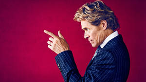 Pointing Willem Dafoe Wallpaper