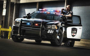 Police Officer Cool Car Wallpaper