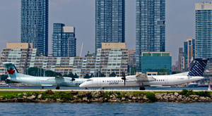 Porter Airlines Sea Runway Wallpaper