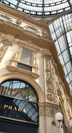 Prada Store In Milan Wallpaper