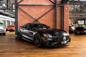 Premier Display Of Amg Gtr - Epitome Of Modern Luxury Wallpaper