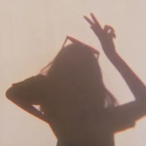 Pretty Girl Summer Shadow Pfp Wallpaper