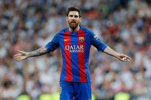 Pro Football Athlete Lionel Messi Wallpaper