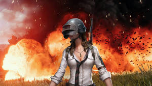 Pubg 2020 Helmeted Woman Wallpaper