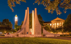 Purdue University Engineering Fountain At Night Wallpaper