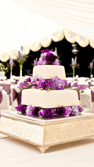 Purple Flowers Mixed Shape Wedding Cake Wallpaper