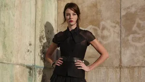 Rachel Nichols Posing Elegantly In A Photoshoot Wallpaper