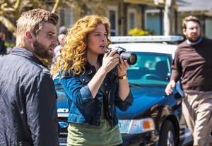 Rachelle Lefevre In A Scene From Under The Dome Wallpaper