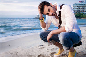 Ranbir Kapoor Beach Model Wallpaper