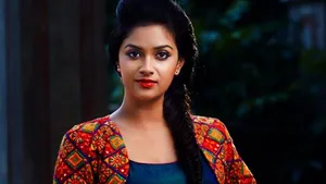 Ravishing Keerthi Suresh In A Red Blazer Wallpaper