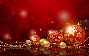 Red And Gold Bring The Joy This Holiday Season Wallpaper