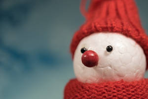 Red Fur Snowman Wallpaper