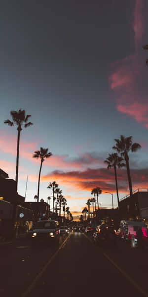 Rediscover A Modern California Aesthetic With This Beautiful Sunset. Wallpaper