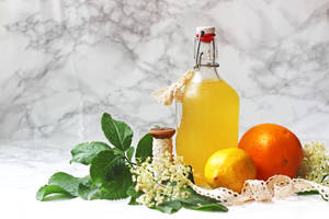 Refreshing Orange And Lemon Cordial Wallpaper