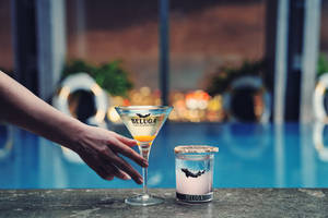 Relaxing Poolside Martini With Beluga Vodka Wallpaper