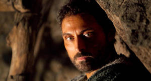 Renowned Actor Rufus Sewell In 'pillars Of The Earth' Wallpaper