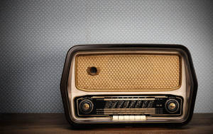 Retro Aesthetic Radio Wallpaper