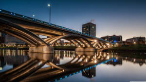 Rich Street Bridge In Columbus, Ohio Wallpaper