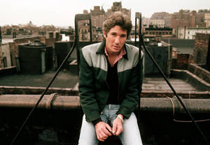 Richard Gere Outdoor Photoshoot Wallpaper