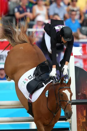 Ride Falls Off Horse Modern Pentathlon Wallpaper