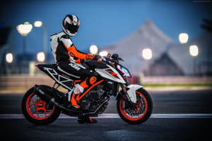 Rider White Duke 125 Ktm Bike Wallpaper