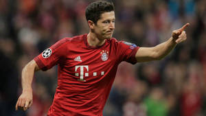 Robert Lewandowski Pointing Wallpaper