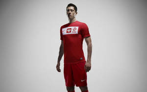 Robert Lewandowski Red Jersey Portrait Wallpaper