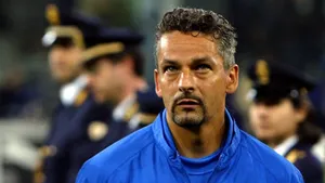 Roberto Baggio Italian Football Legend Wallpaper