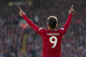 Roberto Firmino Pointing Up Both Hands Wallpaper