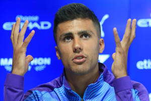 Rodri In Press Conference Wallpaper